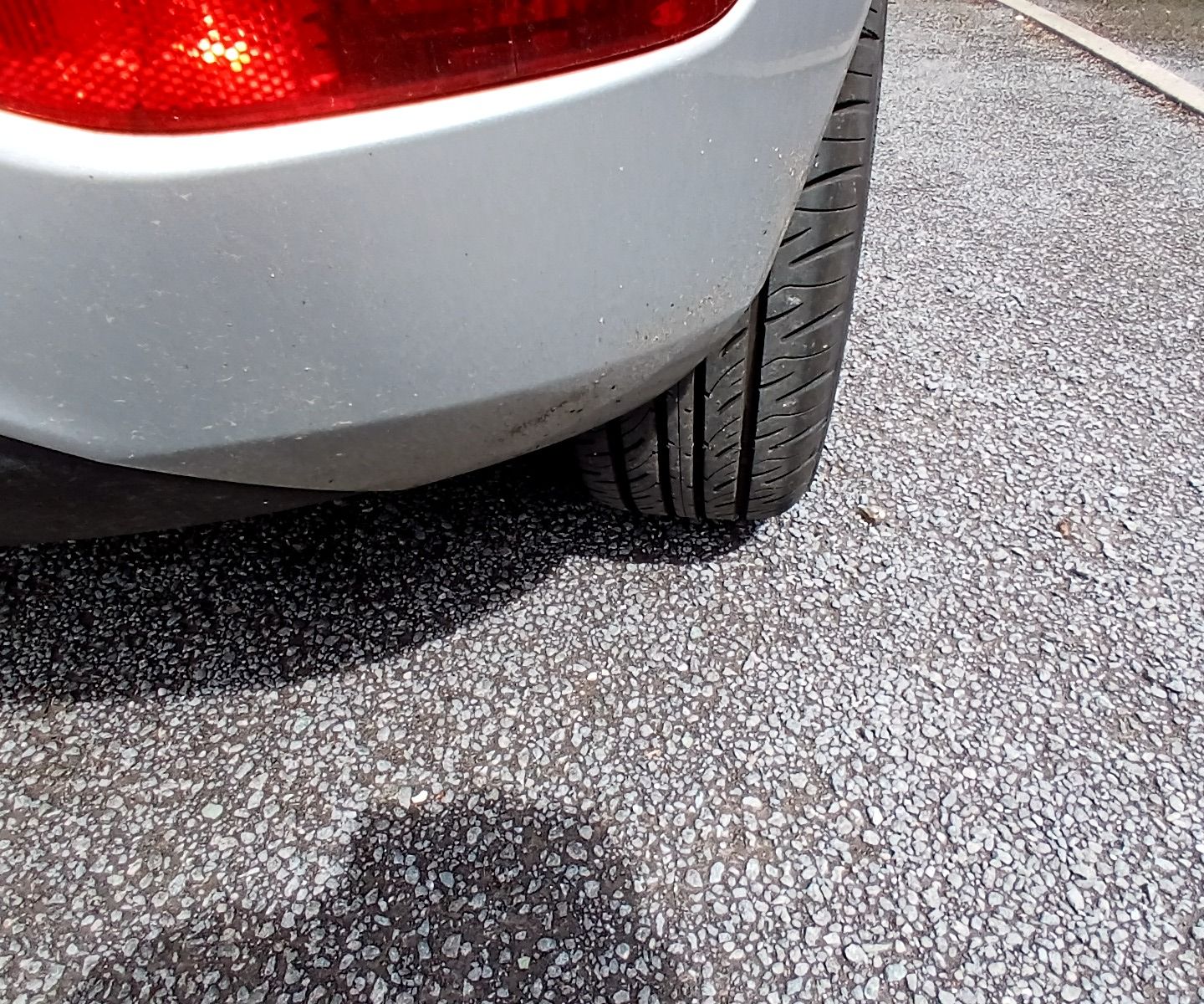 driver_rear_side_tyre