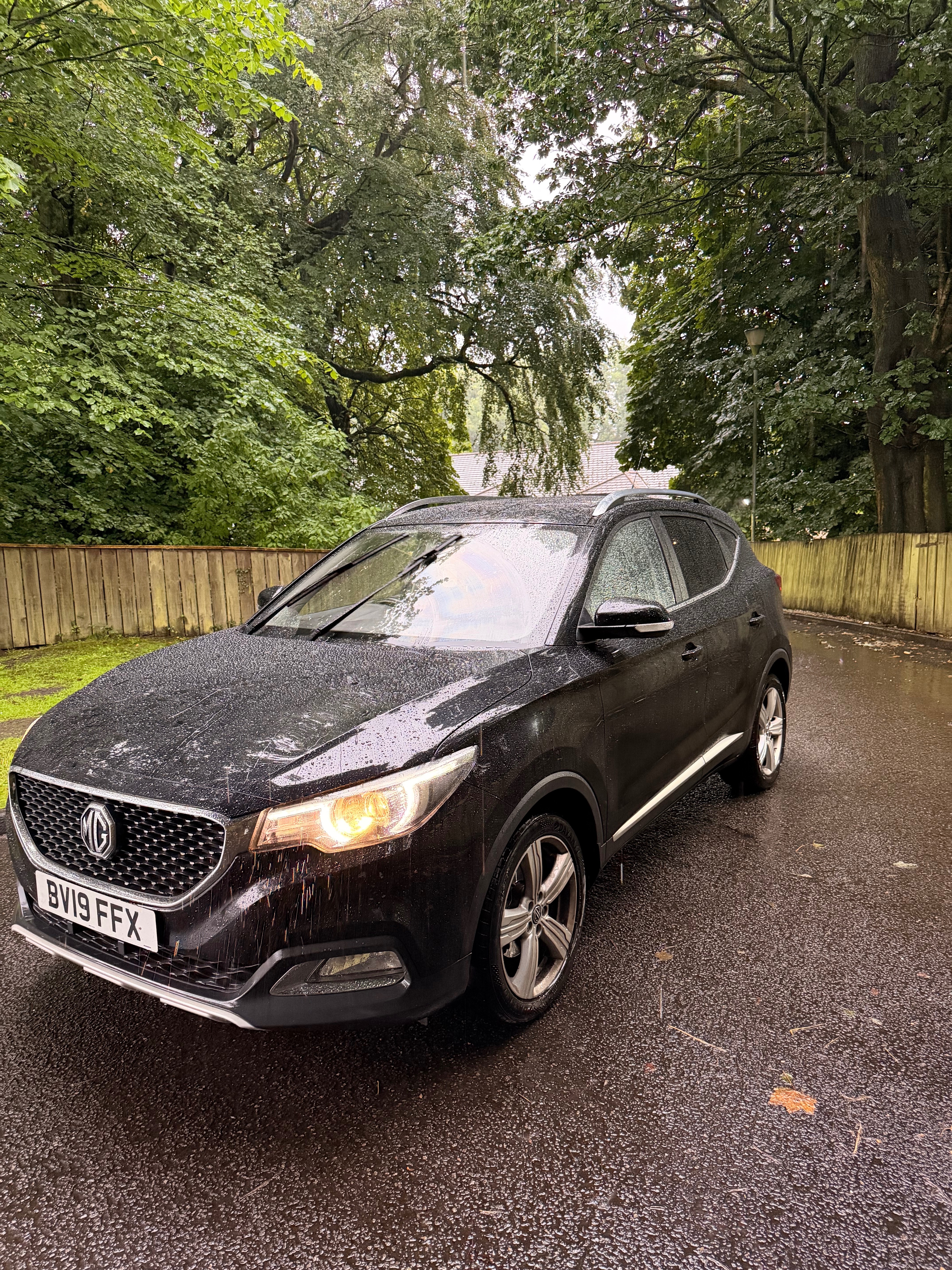 MG ZS