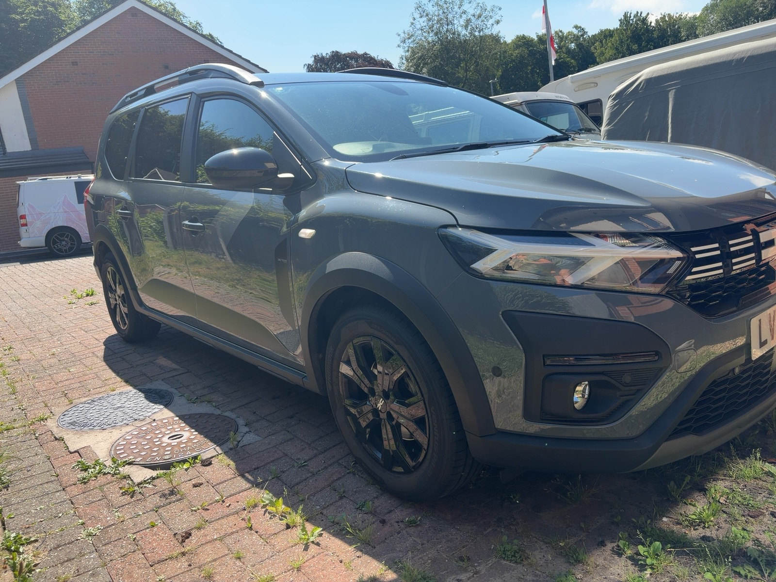 driver_front_side
