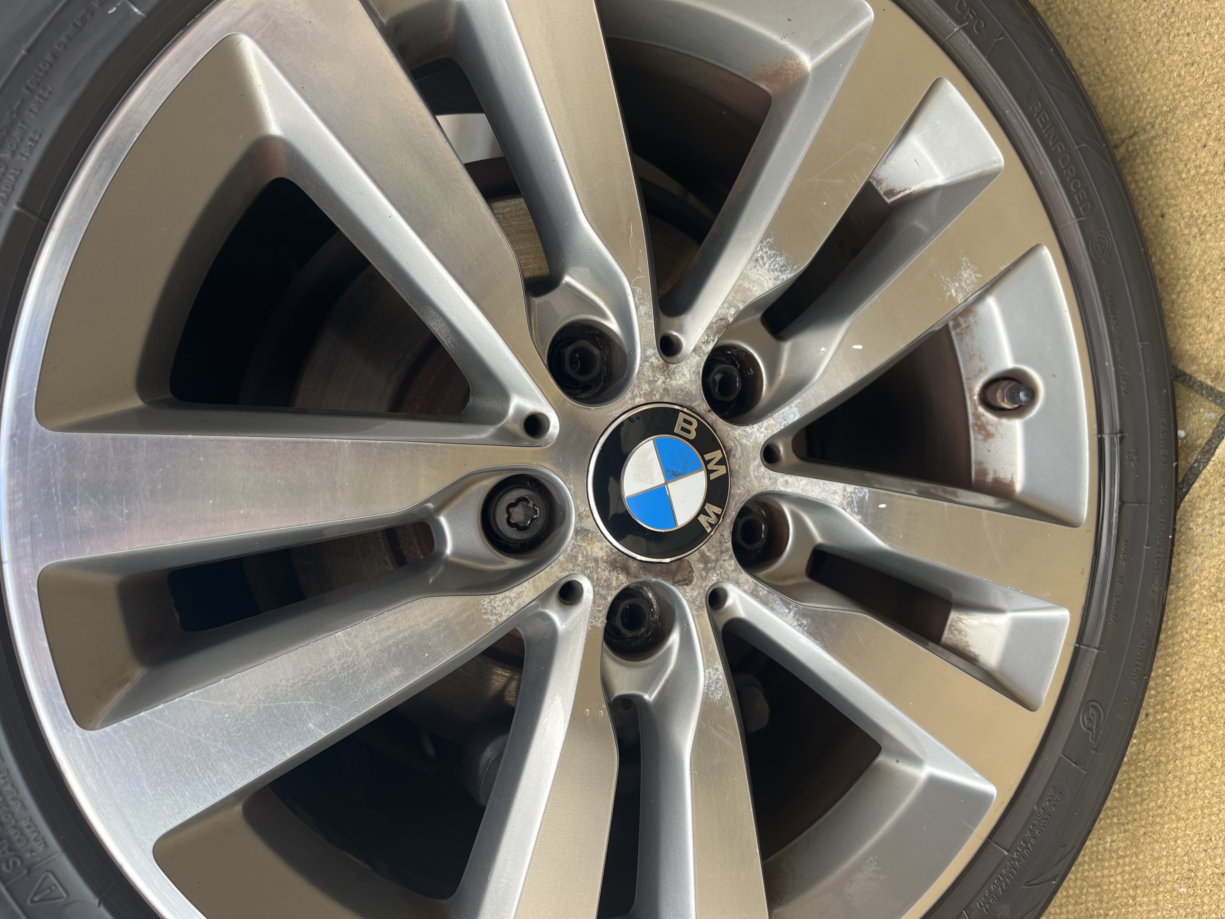 Scuffed alloy