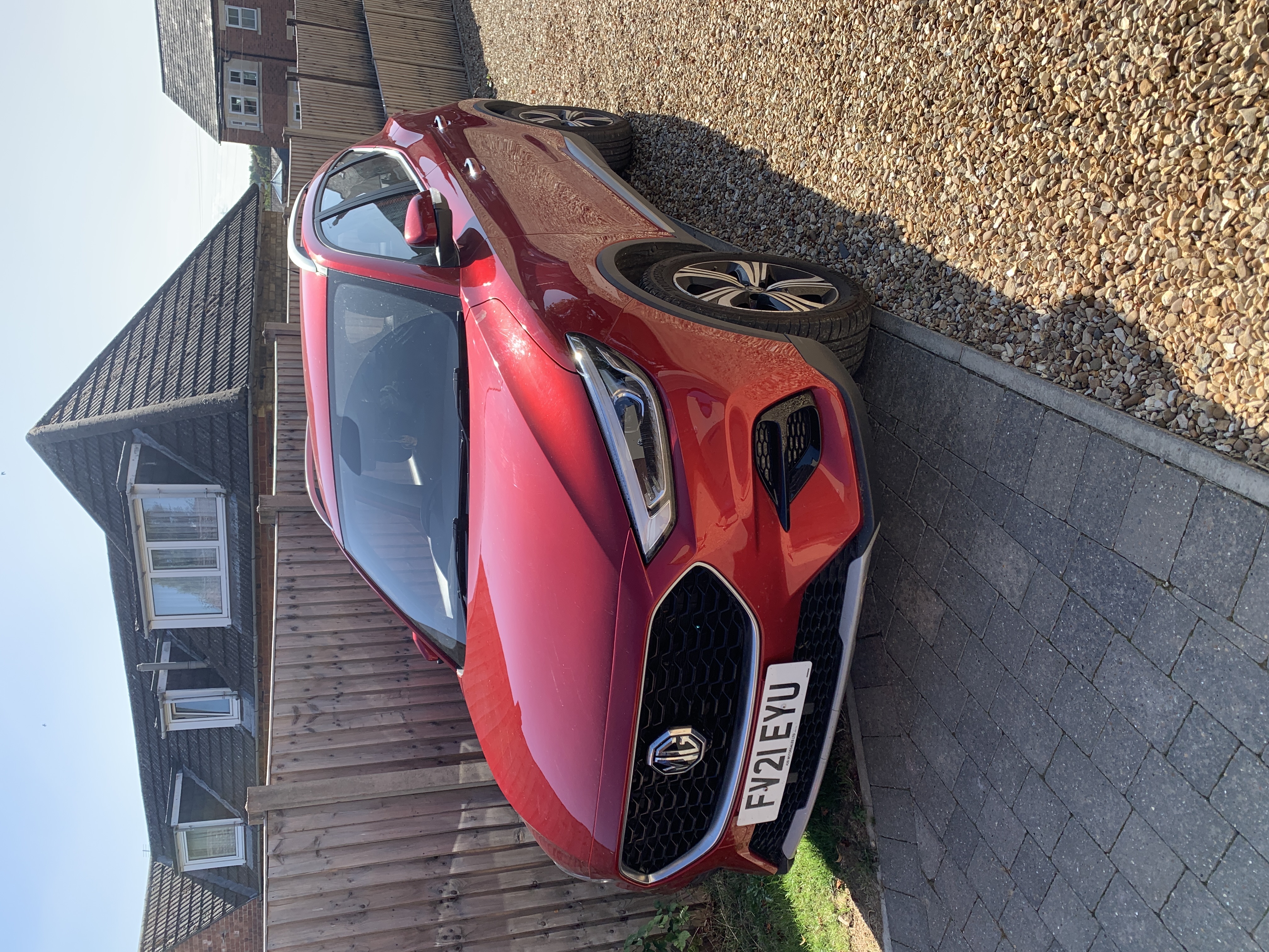 MG ZS