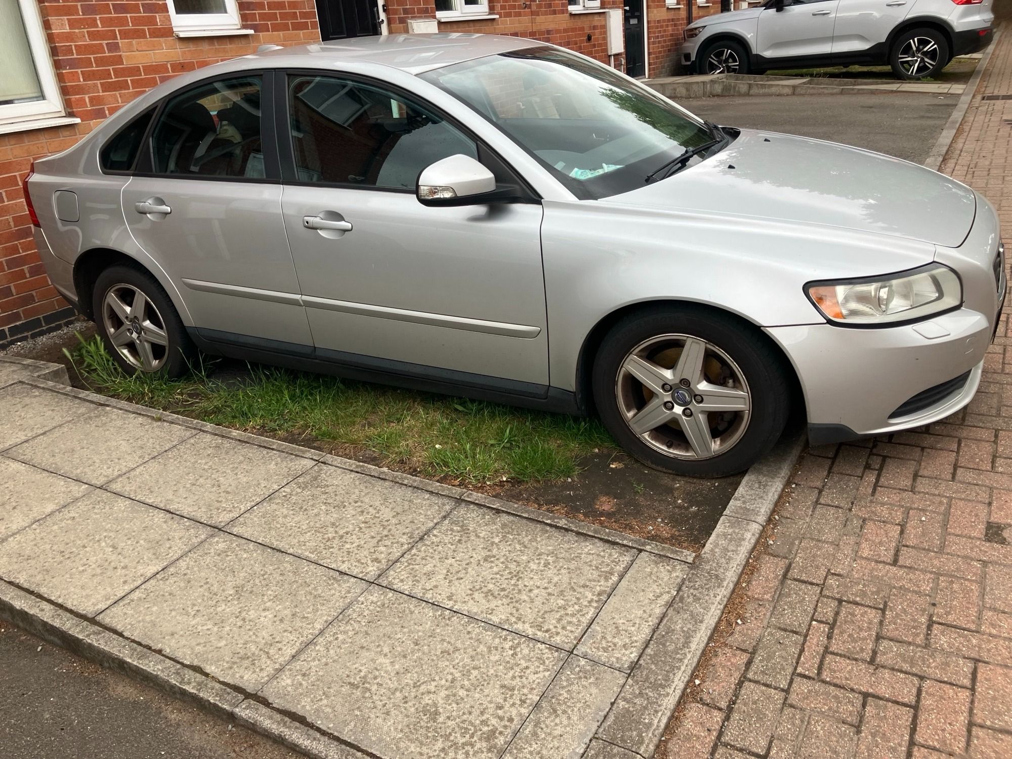 driver_front_side